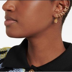 MEDUSA LOGO EAR CUFF